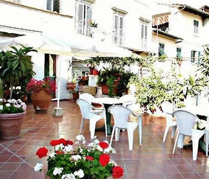 Hotel California Florencia Italia
