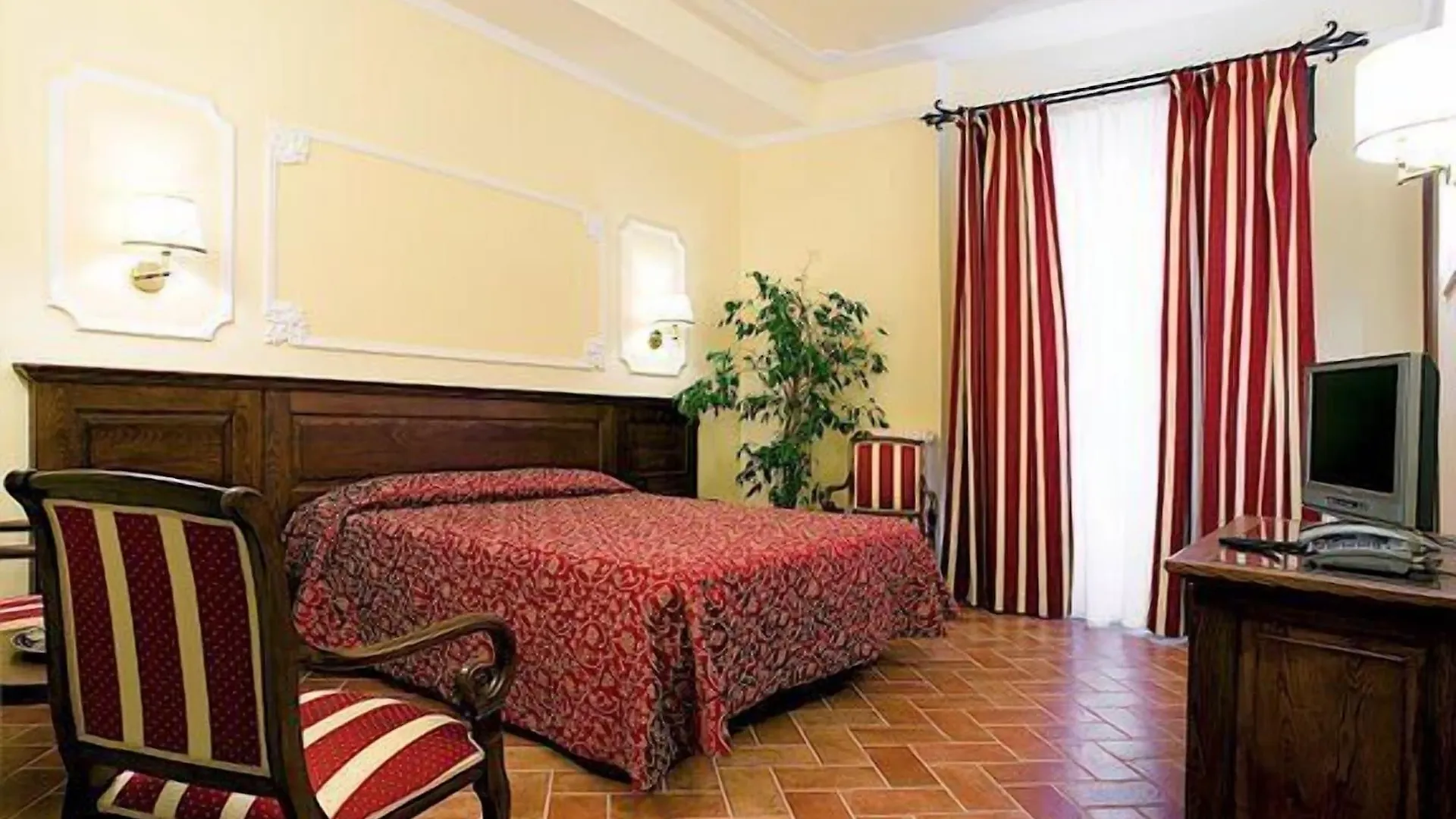 Hotel California Florencia