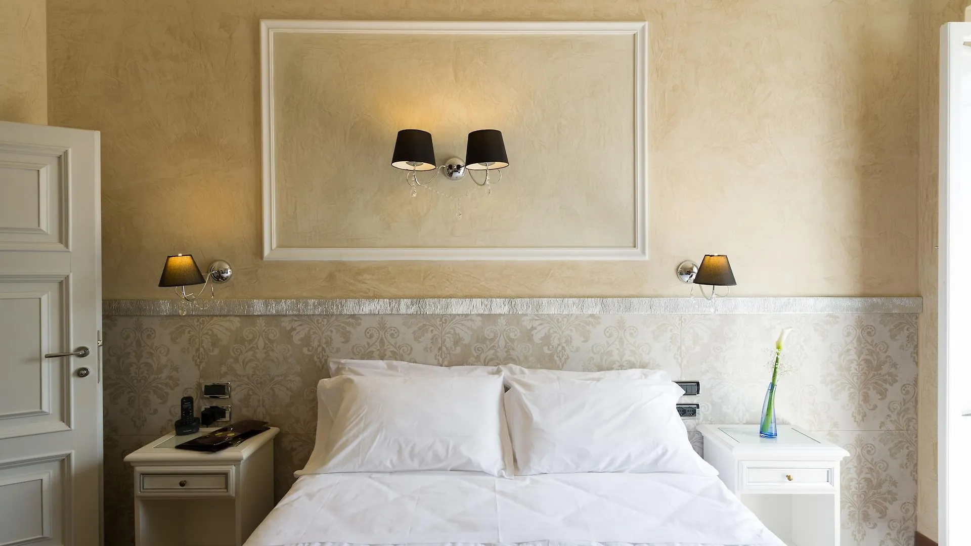 Hotel California Florence