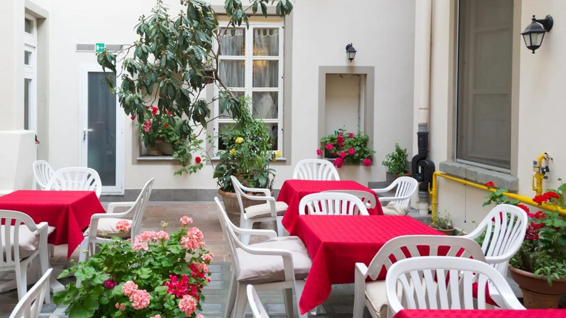 Hotel California Florencia 4*,  Italia
