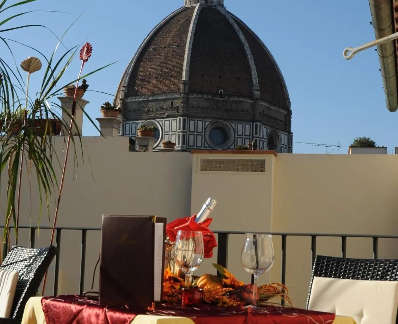 Hotel California Florencia Italia
